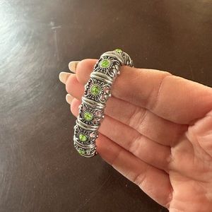 Paparazzi  women’s bracelet. Green stones. Stretchy for easy on easy off